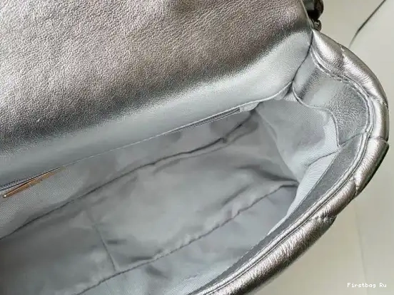 First Bag Ru BAG 19 FLAP CHANEL 0530
